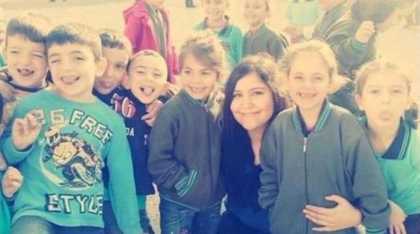 &Uuml;niversite &Ouml;ğrencileri Dersi İlkokulda Yaptılar