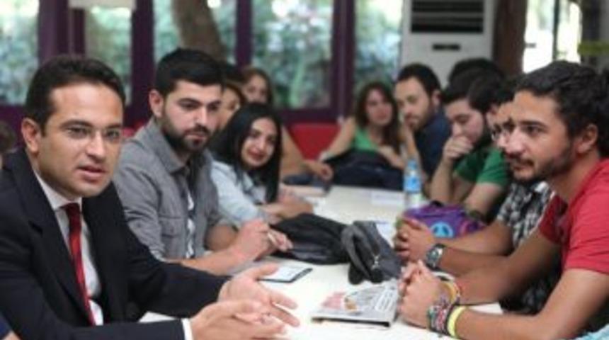Bornovalı Gen&ccedil;lere &rsquo;&rsquo;dostkart&rsquo;&rsquo; Dostluğu