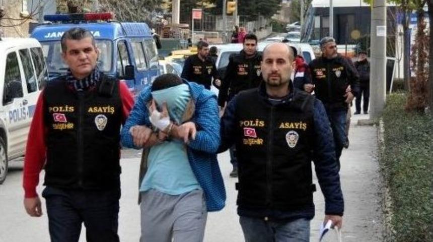 Eskişehir&rsquo;de Fuhuş Operasyonu: 4 G&ouml;zaltı