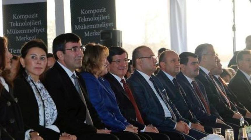 Başbakan'a Plaket Verilmedi, Adına 500 Fidan Dikildi