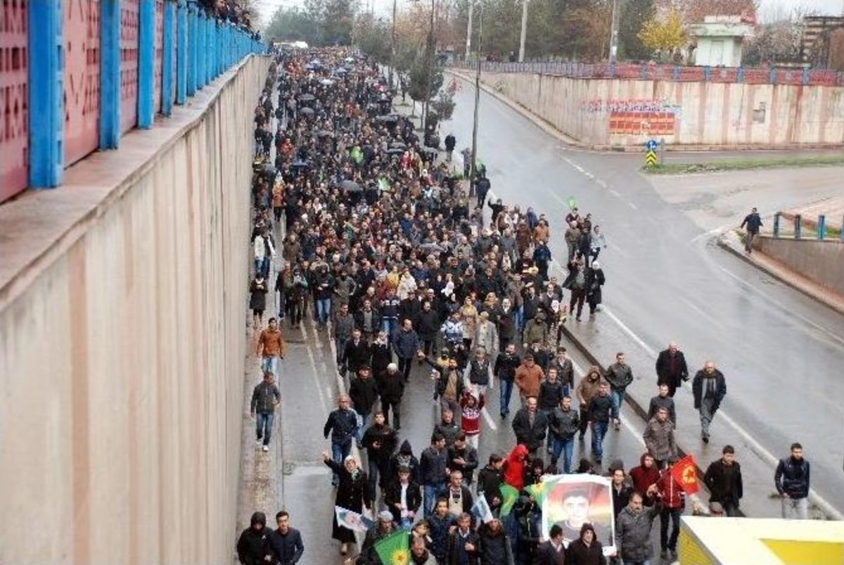 Dbp&rsquo;den İran&rsquo;daki A&ccedil;lık Grevlerine Destek Eylemi