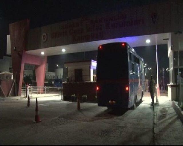 Tutuklanan 4 Kişi Silivri Cezaevi ne Konuldu 2
