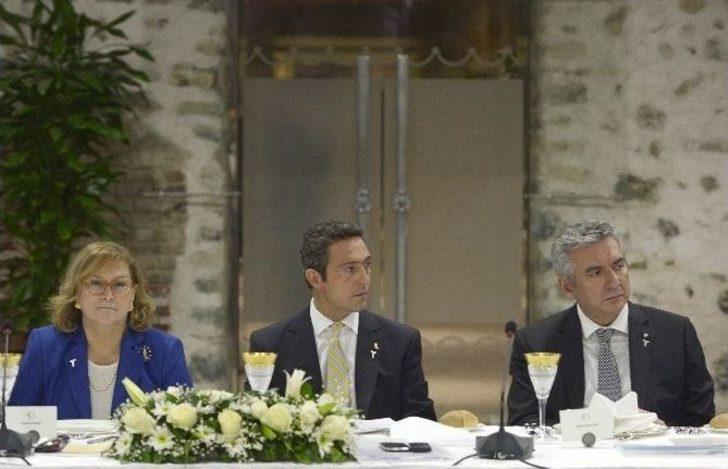 Davutoğlu, İşadamları İle Yemekte Buluştu G5