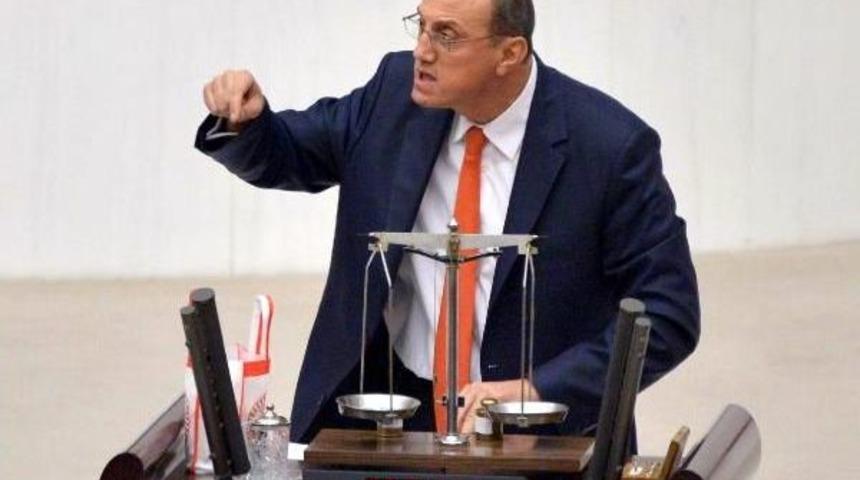 Genel Kurulda Terazili Tepki