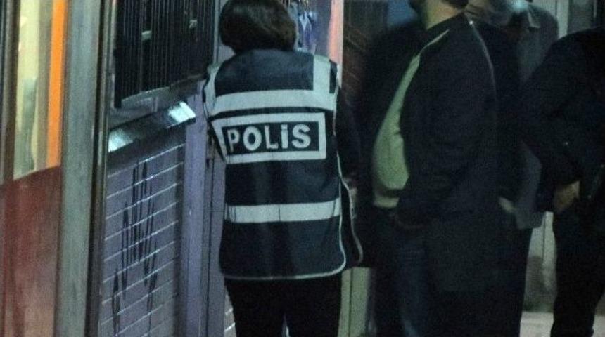 Eğlence Merkezlerine Polis Baskını