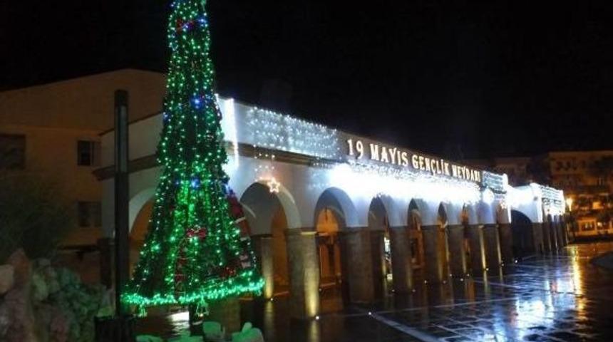 Marmaris Yılbaşı İ&ccedil;in Işıl Işıl