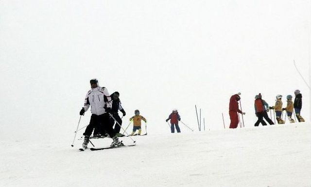 Paland&ouml;ken Kayak Merkezi Yılbaşına Hazır 1