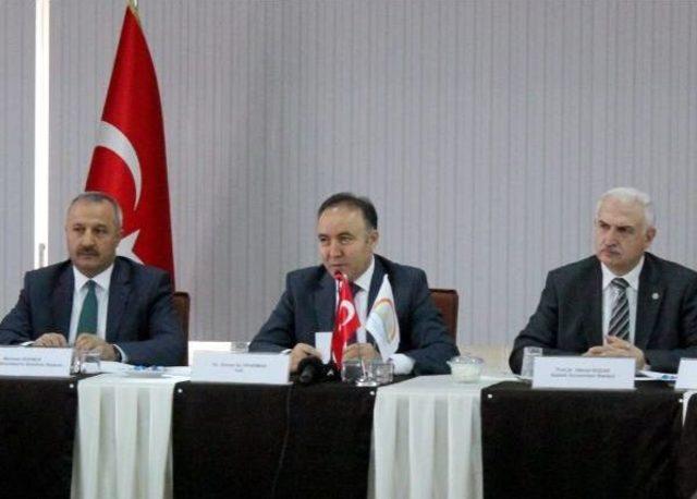 Toplantıda Sorusuna Yanıt Alamayan Vali Kızdı 1