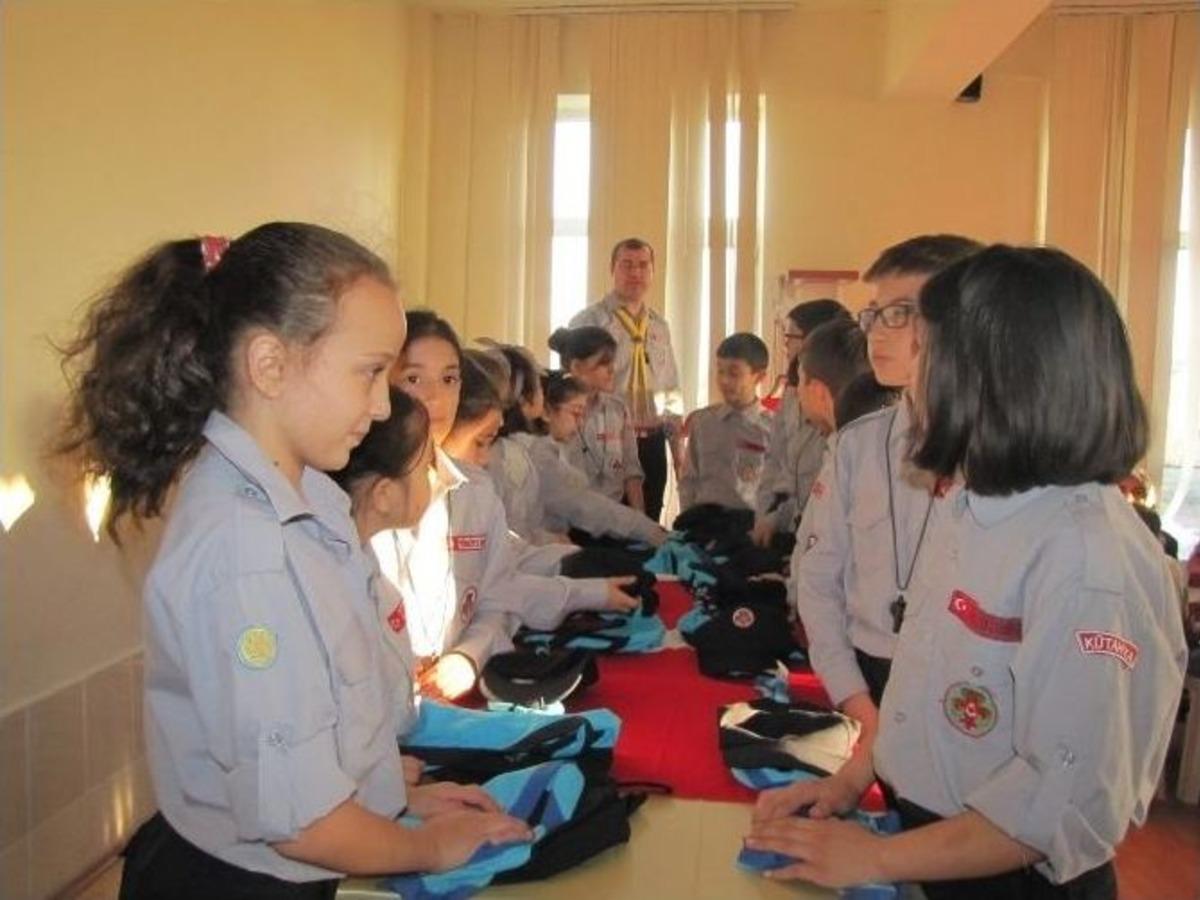 İzci &Ouml;ğrencilere Yıldız Takma Ve And İ&ccedil;me T&ouml;reni