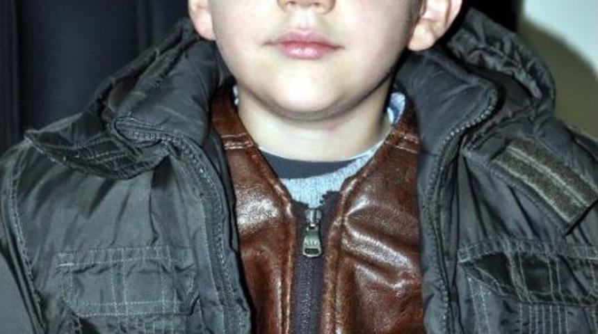 Sınıfın Kapı Kolu 6 Yaşındaki Kadir'i G&ouml;z&uuml;nden Etti