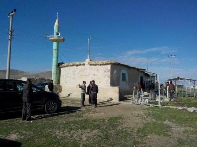 K&ouml;m&uuml;r Ocağı Ve Termik Santrale K&ouml;yl&uuml;den Tepki 3