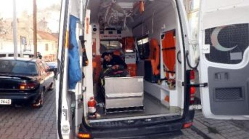 Boz&uuml;y&uuml;k&rsquo;te Trafik Kazası: 1 Yaralı