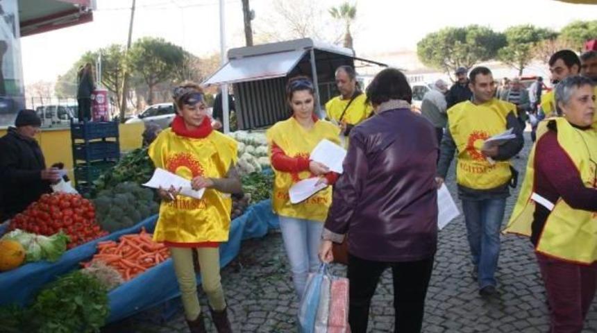 Eğitim-Sen'den Ayakkabı Kutulu Protesto Eylemi