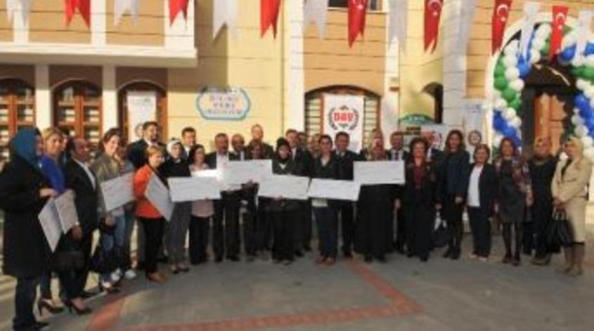 İzmit&rsquo;te Mikro Krediden 171 Kişi Yararlandı