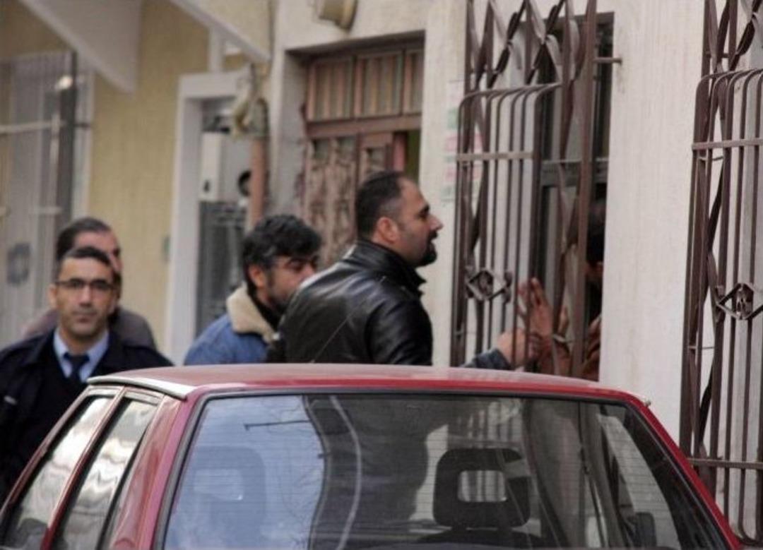 Bursa&rsquo;da Pompalı Dehşeti: 3 Polis Yaralı