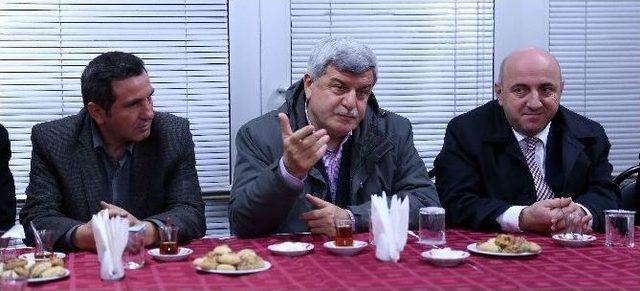 Başkan Darıca&rsquo;daki Hemşeri Derneklerini Ziyaret Etti 1