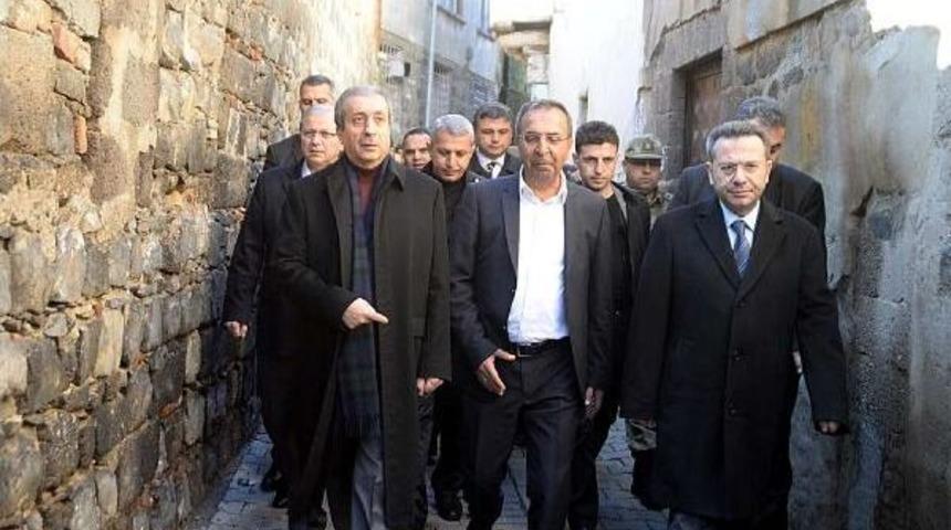 Bakan Eker: Olaylar, S&uuml;reci Zehirleme Girişimidir