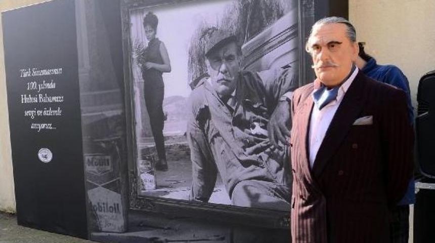 Yeşil&ccedil;am'ın B&uuml;y&uuml;k &Ccedil;ınarı Hulusi Kentmen Anıldı