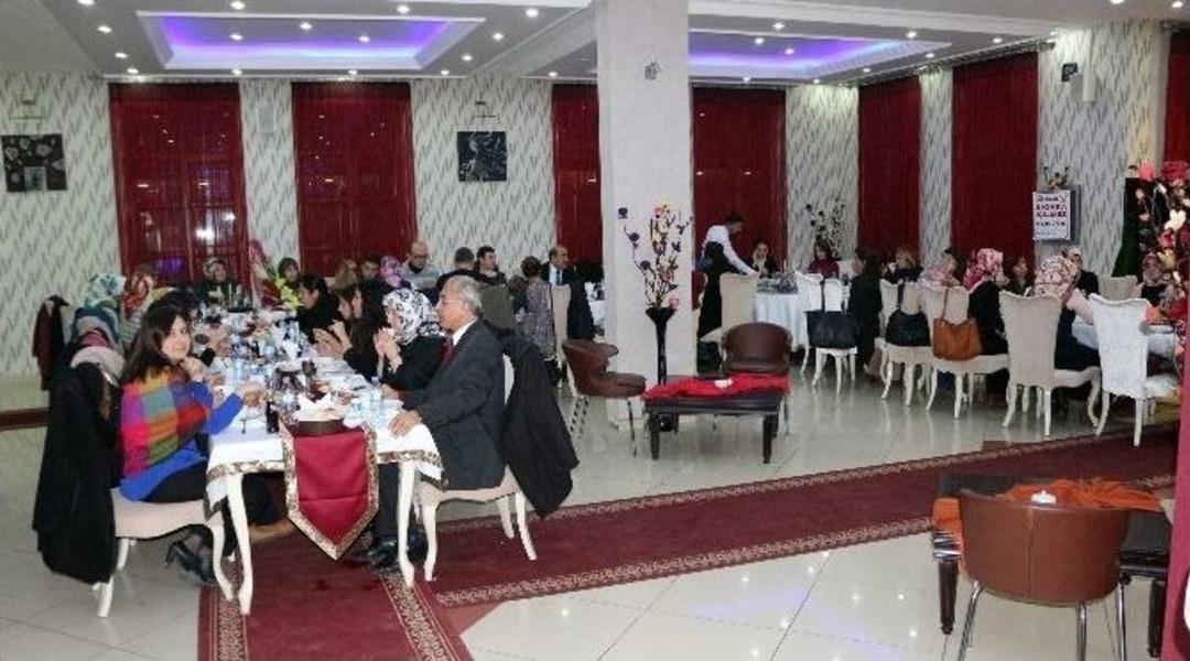 Başarılı M&uuml;d&uuml;re &lsquo;hoş Geldin&rsquo; Yemeği