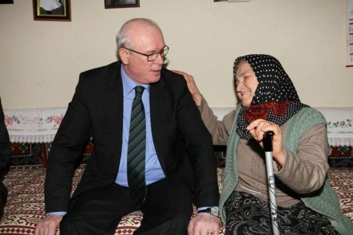 Başkan Kurt’tan İhtiyaç Sahibi Vatandaşlara Ziyaret G4