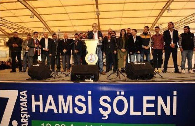 Karşıyaka'da Hamsi Şöleni