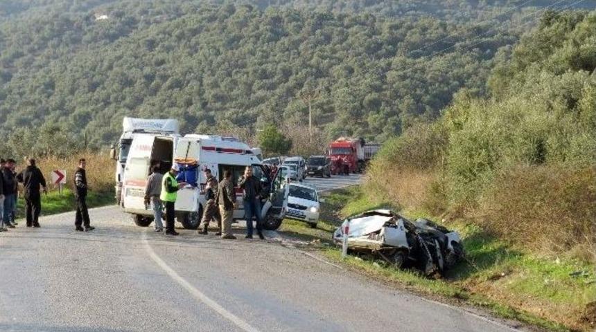&Ccedil;anakkale&rsquo;de Trafik Kazası: 1 Yaralı