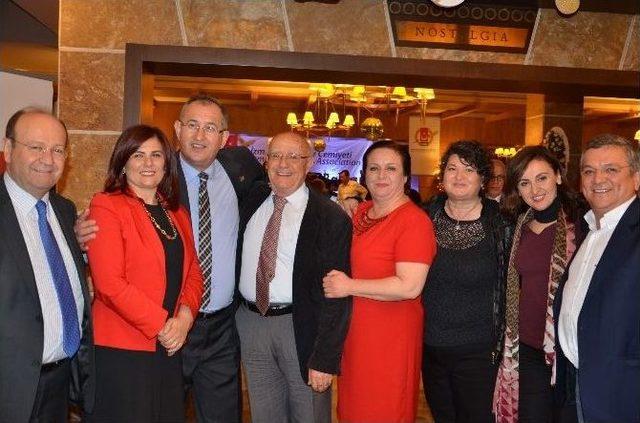 Gazeteciler Balosunda Başkanlar Zeybek Oynadı 1