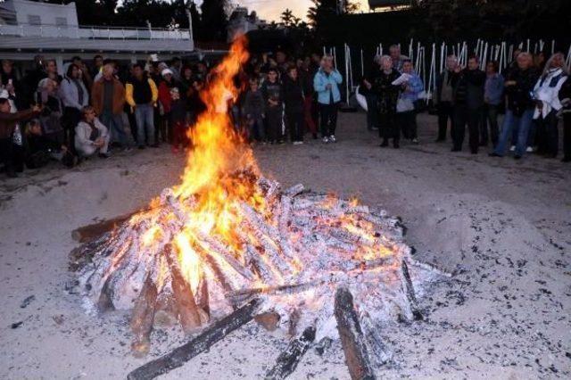 Bodrum'da Nar Tugan Ateşi Yakıldı