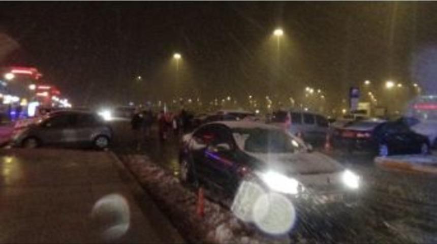 Bolu Dağı&rsquo;nda Yoğun Kar Yağışı