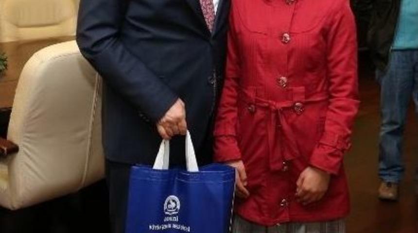 Antalyalı Öğrencilerden Başkan Zolan’a Ziyaret