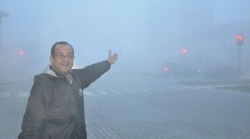 Kırkağa&ccedil;&rsquo;ta &Ccedil;&ouml;ken Sis Kazalara Yol A&ccedil;tı