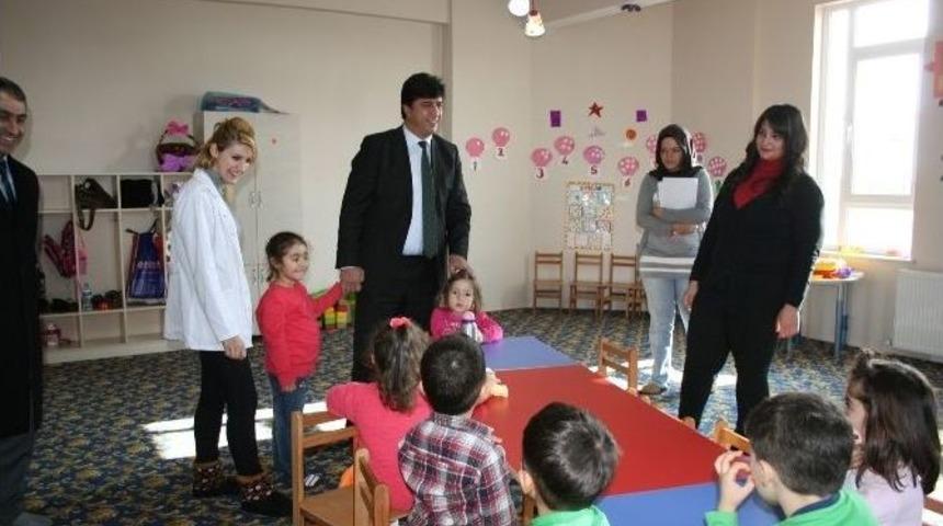 Pasinler Belediyesi Anaokullarına Oyun Parkurları Kurdurdu