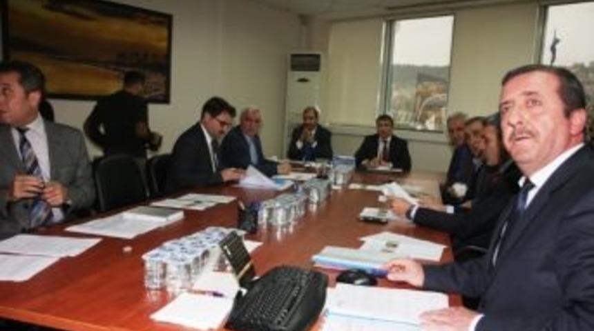 Kocaeli&rsquo;de İşyerleri Yılbaşı Gecesi 03.30&rsquo;a Kadar A&ccedil;ık Olacak