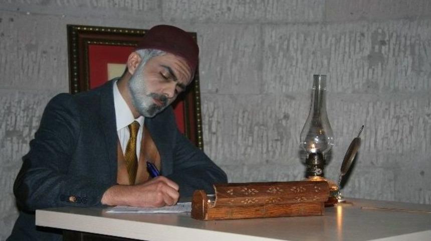 Mehmet Akif Ersoy D&uuml;zenlenen Etkinlikte Anıldı