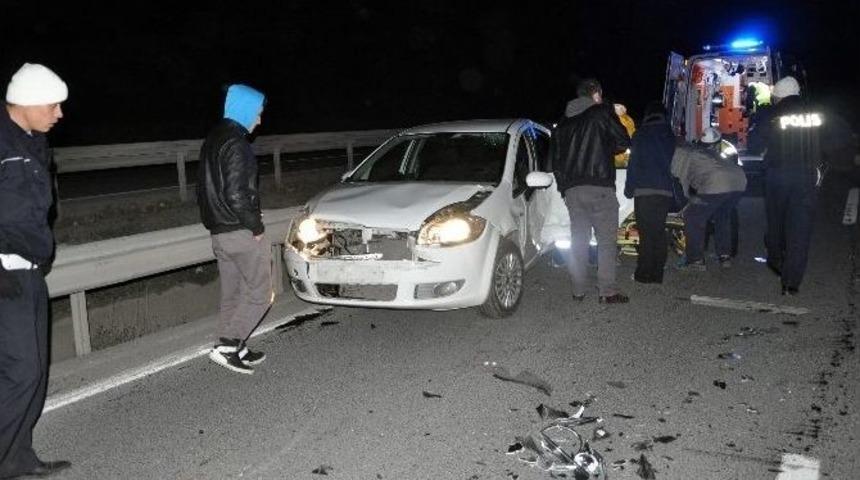 Boz&uuml;y&uuml;k&rsquo;te Trafik Kazası: 5 Yaralı