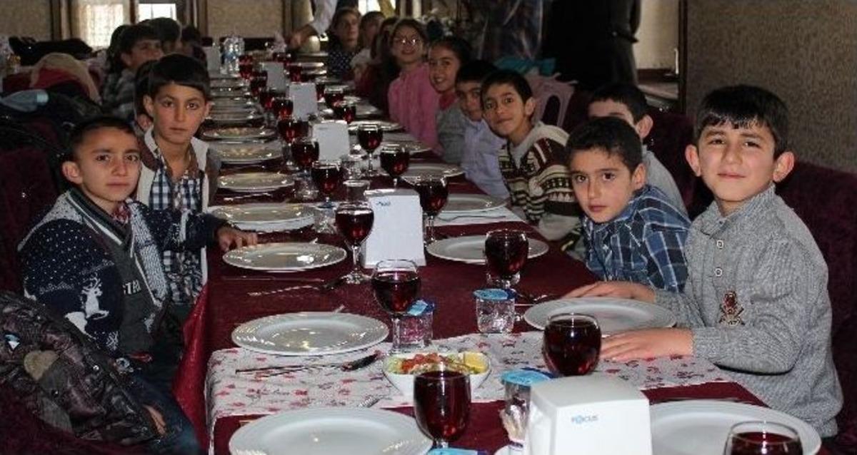 Pasinlerli &Ouml;ğrenciler Erzurum&rsquo;u Gezdi