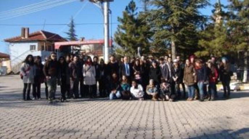 &Ouml;ğrenciler Han&rsquo;ın Tarihine Akın Ediyor