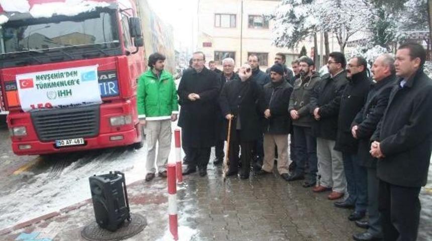 Suriye'deki T&uuml;rkmenlere Nevşehir'den 120'nci Yardım Tırı
