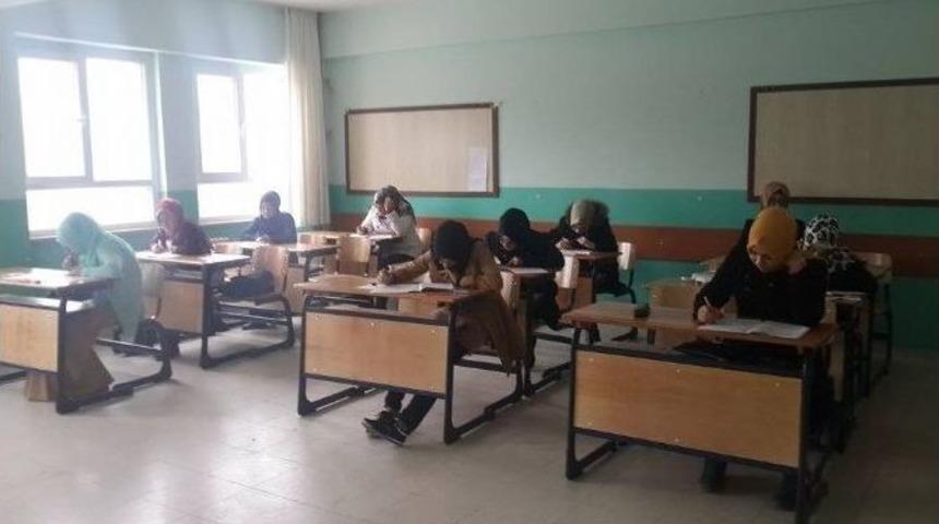 Akdağmadeni&rsquo;nde Siyer-i Nebi Yarışması Yapıldı