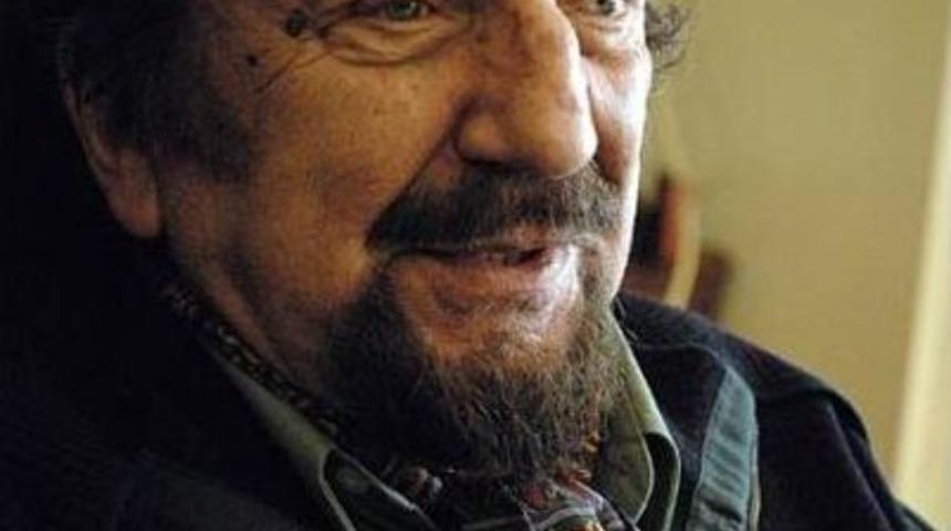 &Uuml;nl&uuml; Karikat&uuml;rist Bedir Koraman Hastaneye Kaldırıldı