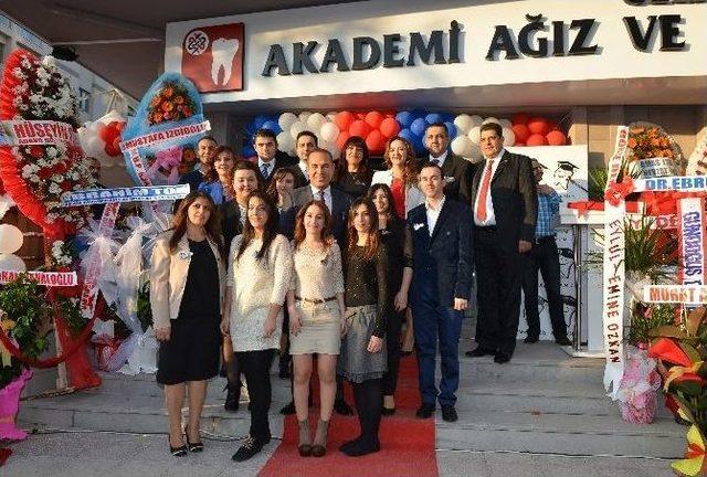 Adana’da Akademi Ağız Ve Diş Sağlığı Merkezi Açıldı