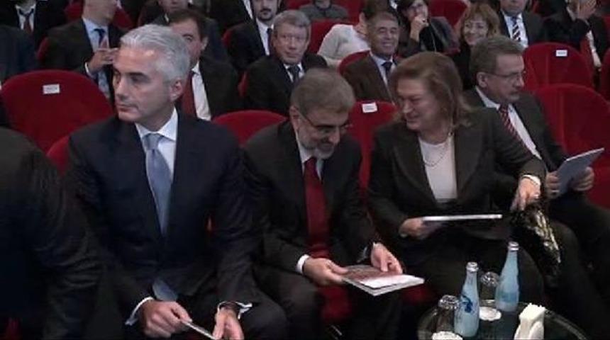 Enerji Bakanı: Petroldeki D&uuml;ş&uuml;ş Vatandaşa Birebir Yansıdı