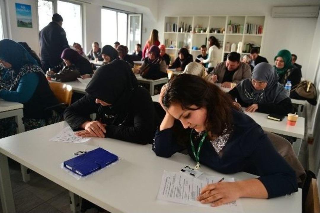 K&ouml;yl&uuml; Kadınlara S&uuml;t Sığırcılığı Eğitimi