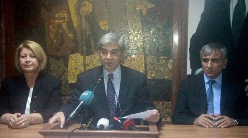 Chp İl Başkanı Ve Y&ouml;netim Kurulu &Uuml;yeleri İstifa Etti