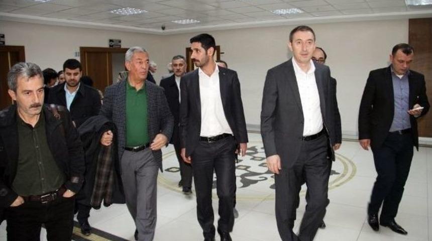 Hdp Eş Genel Başkan Yardımcısı &Ccedil;elik&rsquo;ten Belediye Ve &Uuml;niversiteye Ziyaret