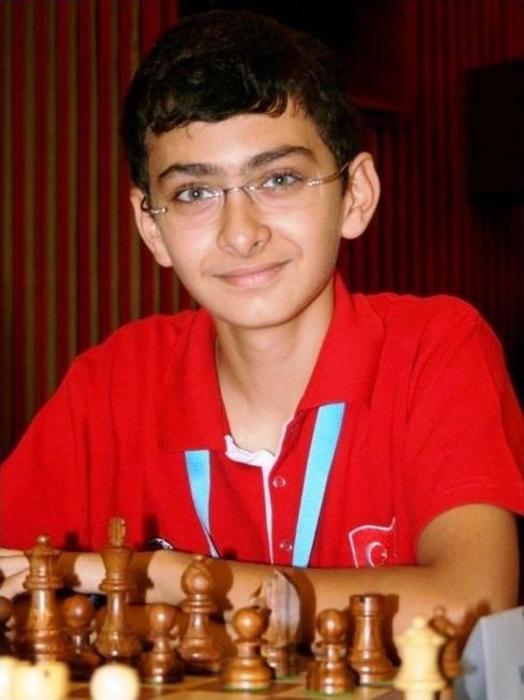 Satrançta İki Önemli Başarı