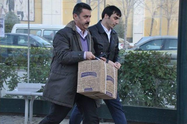 Ş&uuml;pheli Paketten Erzak Yardımı &Ccedil;ıktı 1