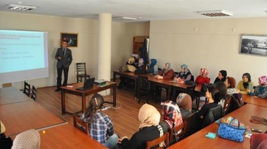 Sym&rsquo;lerde Meme Kanseri Brifingi Veriliyor