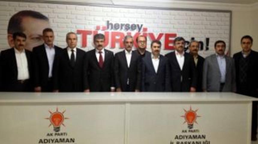 Ak Parti Y&uuml;r&uuml;tme Kurulu Belli Oldu