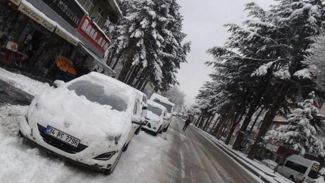 Tatvan&rsquo;da Kar Yağışı